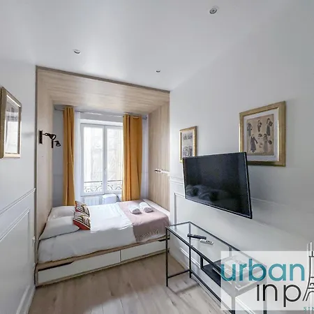 Urban Flat 80 - Cinema Sebastopol * Paris