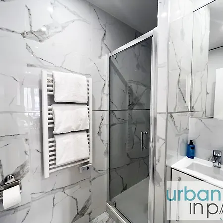 Urban Flat 80 - Cinema Sebastopol Paris