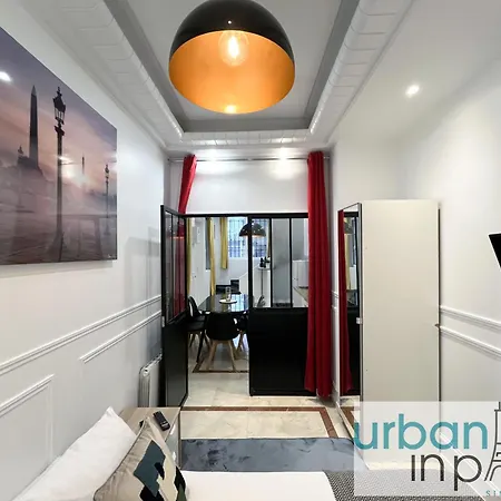 Urban Flat 80 - Cinema Sebastopol Lägenhet *