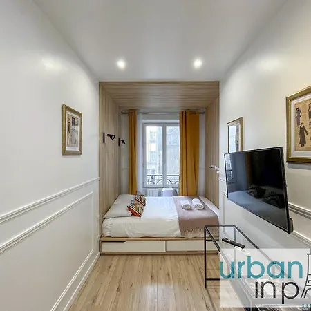 Urban Flat 80 - Cinema Sebastopol Lägenhet